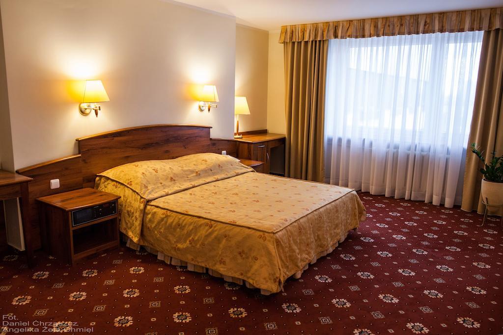 Hotel Prezydencki 3-Star Rzeszów Szoba fotó
