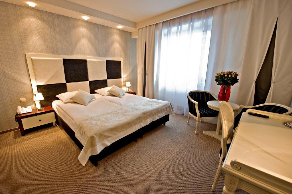 Hotel Prezydencki 3-Star Rzeszów Kültér fotó