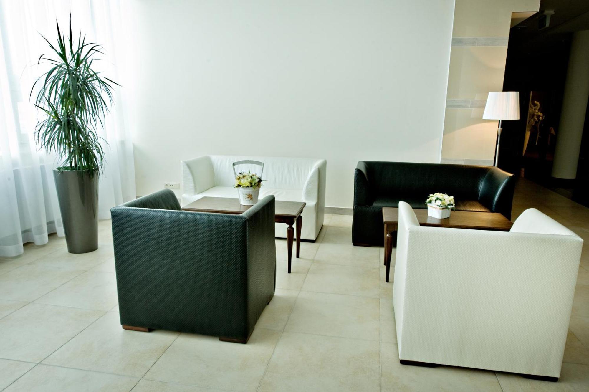 Hotel Prezydencki 3-Star Rzeszów Kültér fotó
