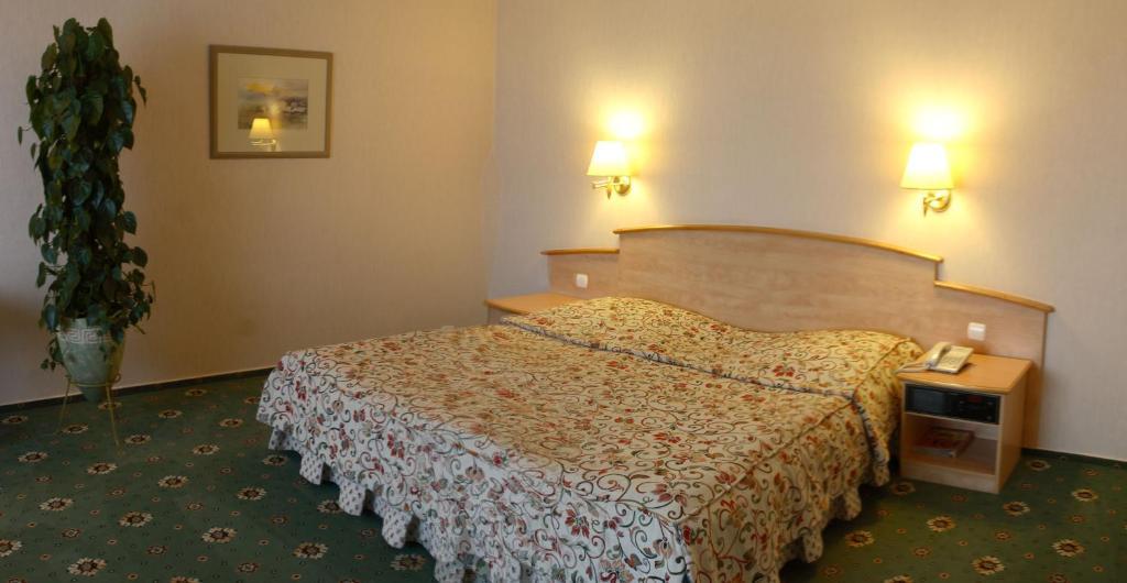 Hotel Prezydencki 3-Star Rzeszów Szoba fotó