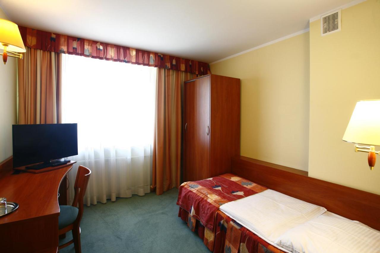 Hotel Prezydencki 3-Star Rzeszów Kültér fotó